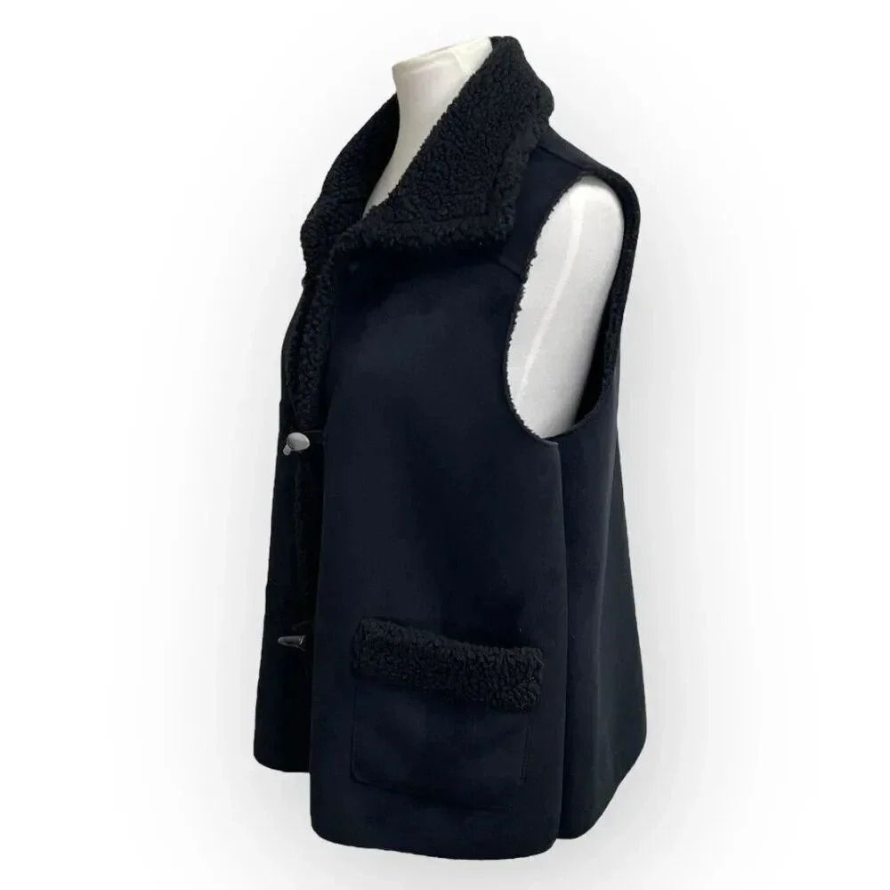 Jones New York Black Faux Suede Vest, toggle button. Women's XL, faux sherpa - Picture 7 of 14